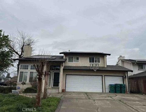 Photo of 1041 Armor Dr, Stockton, CA 95209 (MLS # SR26046347)