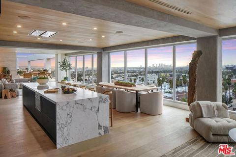 Photo of 7135 Hollywood Boulevard #PHW, Los Angeles, CA 90046 (MLS # 26830601)