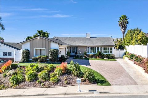 Photo of 32241 Sea Raven Drive, Rancho Palos Verdes, CA 90275 (MLS # PV26018401)
