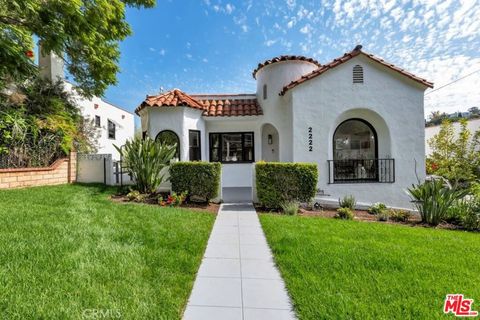 Photo of 2222 Valentine Street, Los Angeles, CA 90026 (MLS # 25619865)