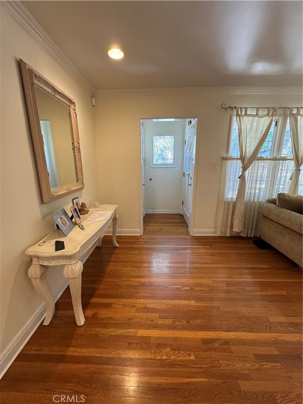 Photo of 6552 Aqueduct Avenue, Van Nuys, CA 91406 (MLS # SR25180453)