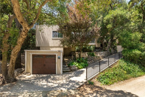 Photo of 4566 Lower Live Oak Canyon Road, La Verne, CA 91750 (MLS # CV26141031)