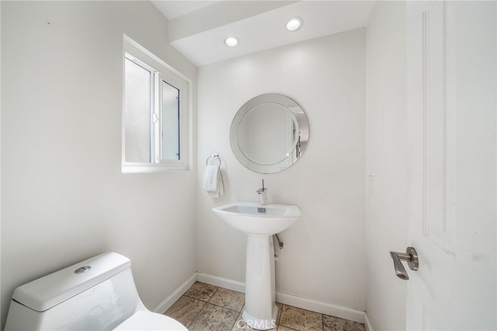 3262 Sparkler, Huntington Beach CA 92649 - Photo 12