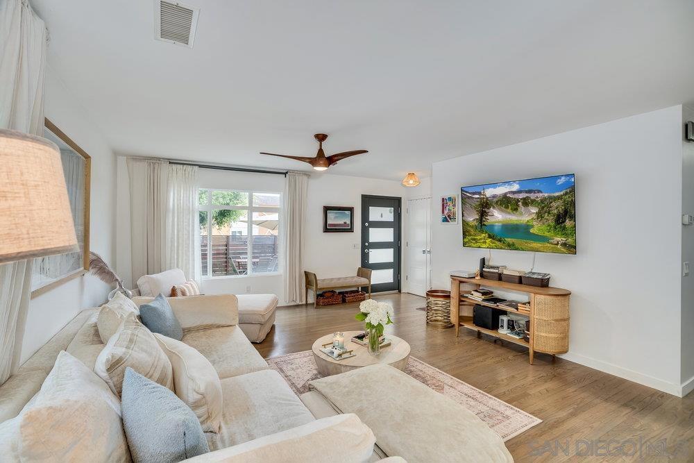 990 92 Laguna Dr