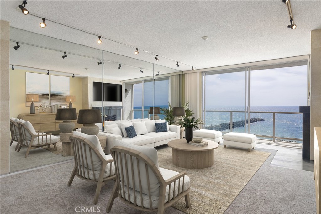 615 Esplanade 302
