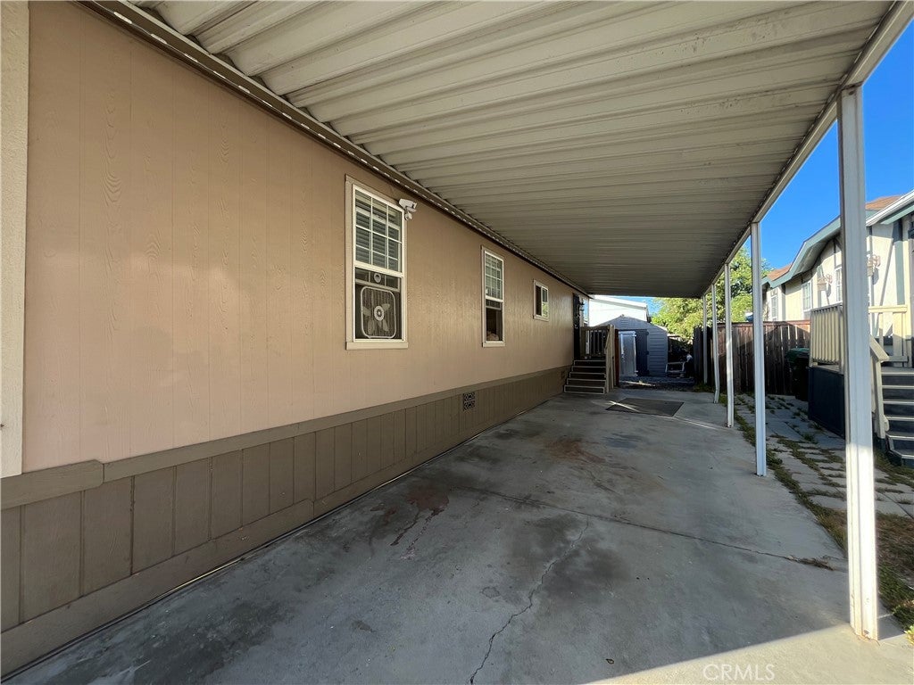 4901 Green River Road 40