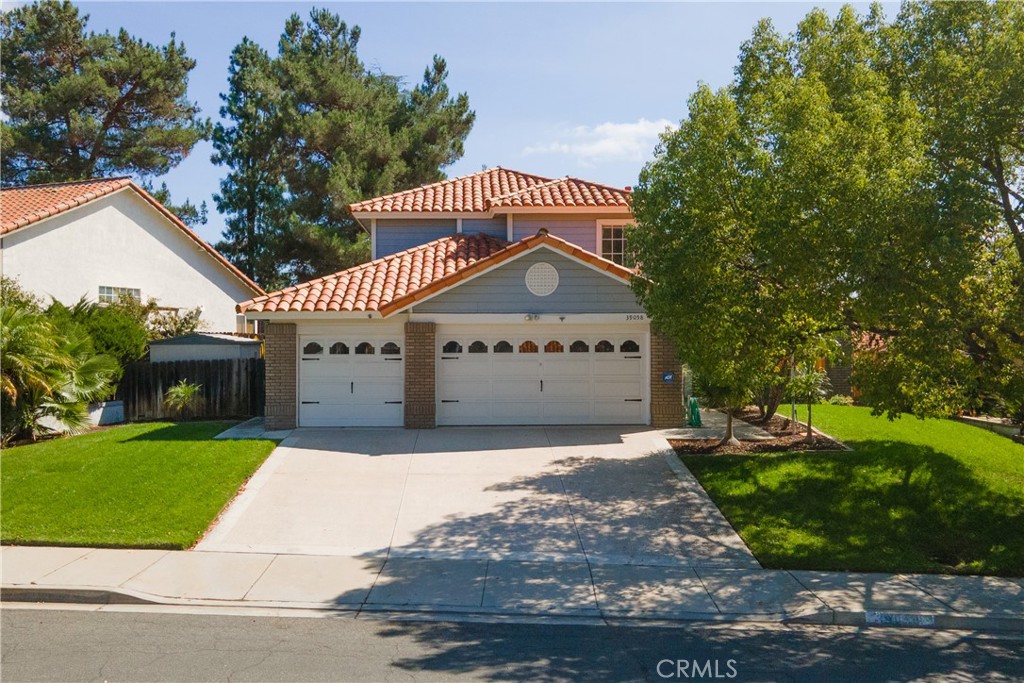 39058 Camino Hermosa