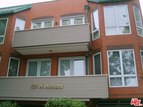 Photo of 121 N Almont Drive #302, Beverly Hills, CA 90211 (MLS # 25581279)