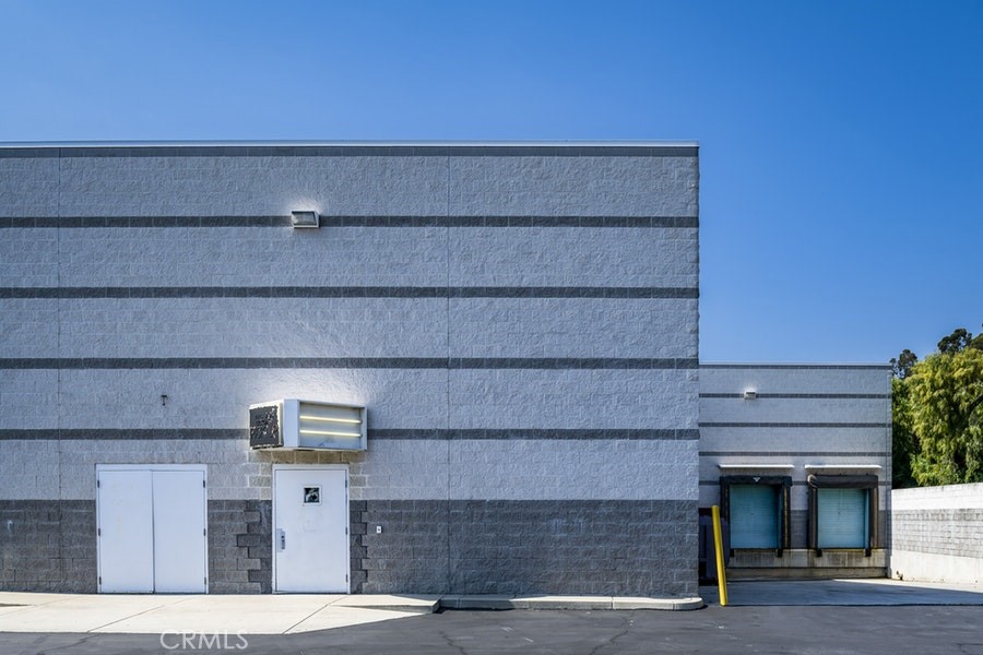 25362 El Paseo