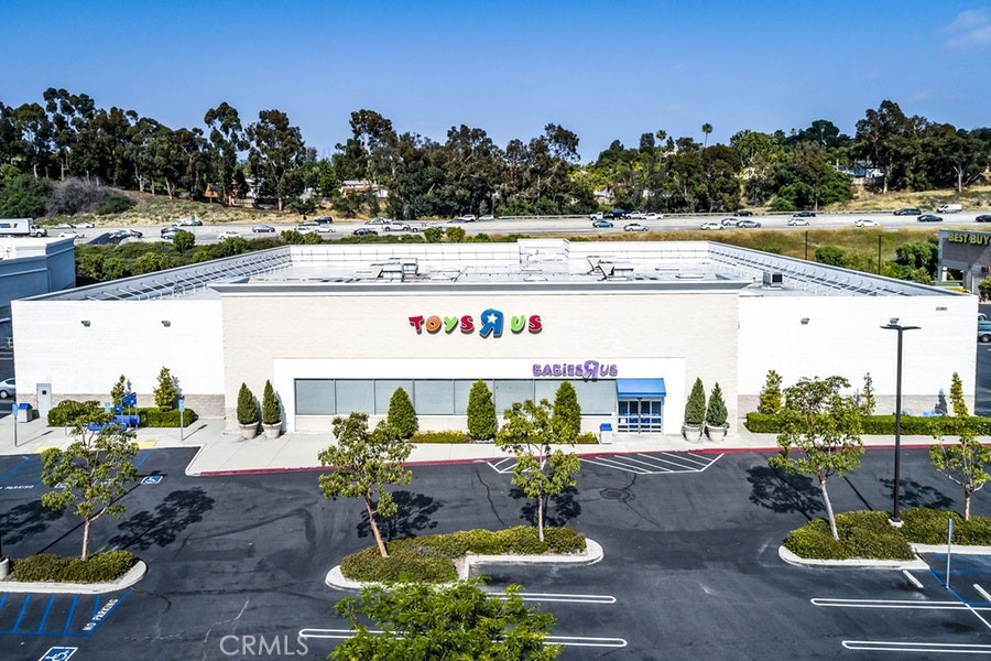 25362 El Paseo