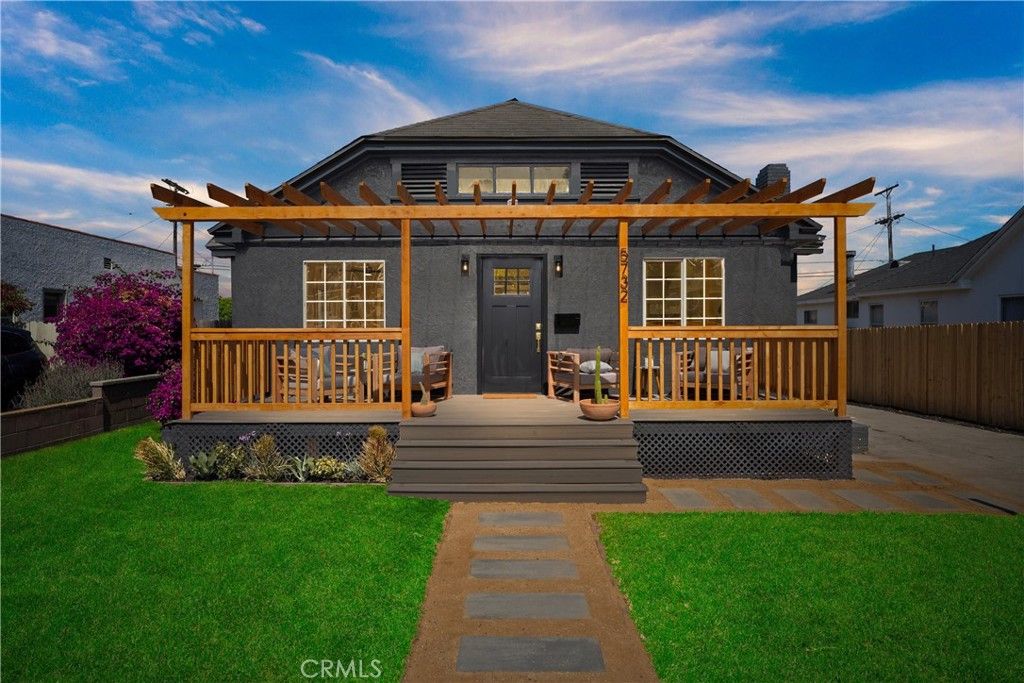 Photo of 5732 Hillcrest Drive, Los Angeles, CA 90043 (MLS # SB25131579)