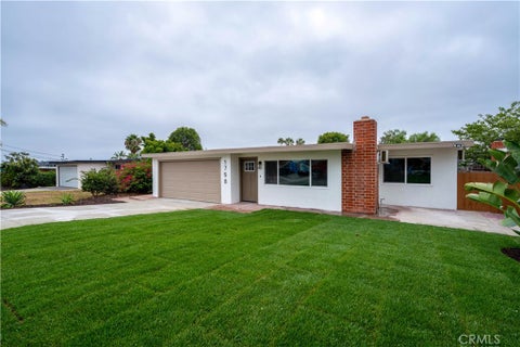 Photo of 1758 Manor DR, Vista, CA 92084 (MLS # SW26199344)