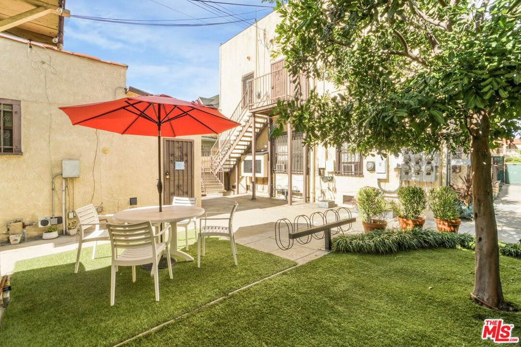 716 W 30th Street