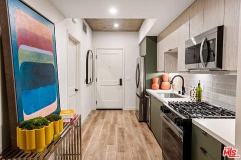 Photo of 800 N Front Street #1541, Burbank, CA 91502 (MLS # 26836327)