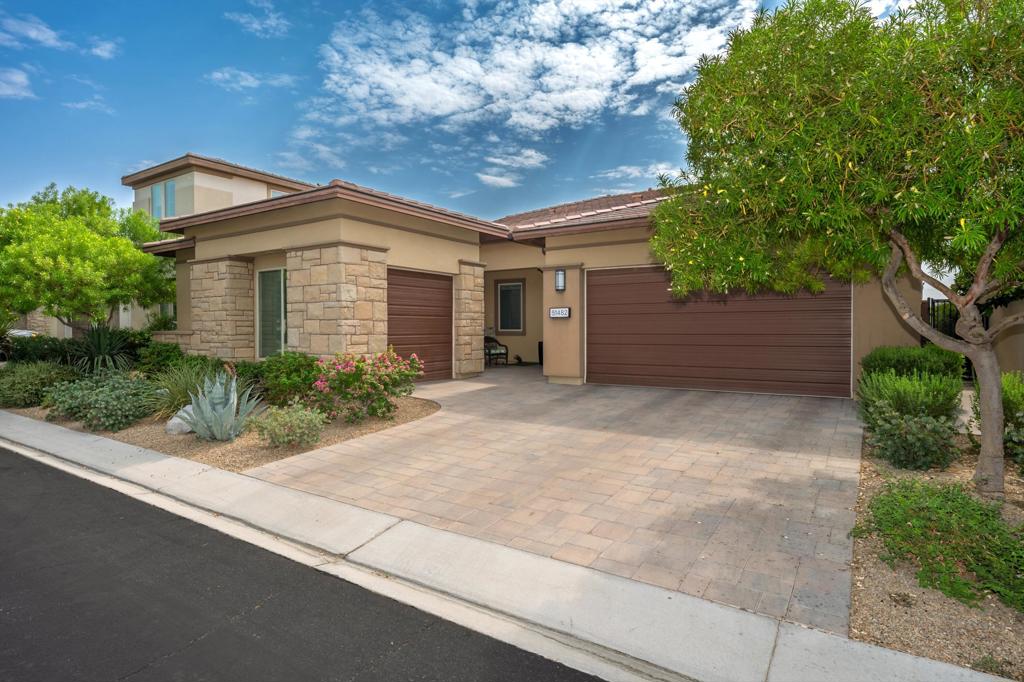 51482 Longmeadow Street