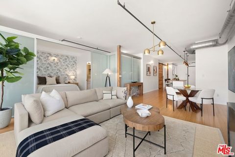 Photo of 4115 Glencoe Avenue #306, Marina Del Rey, CA 90292 (MLS # 26840125)