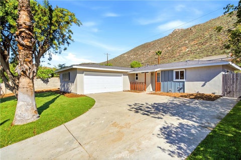 Photo of 5901 Paramount DR, Riverside, CA 92509 (MLS # CV26231515)