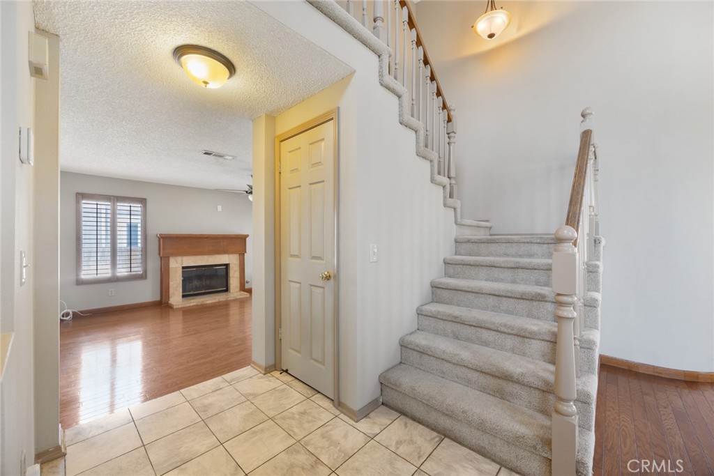 5795 Blackbird Lane