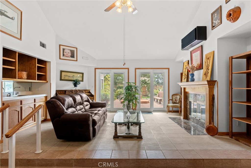 832 Onstott Road