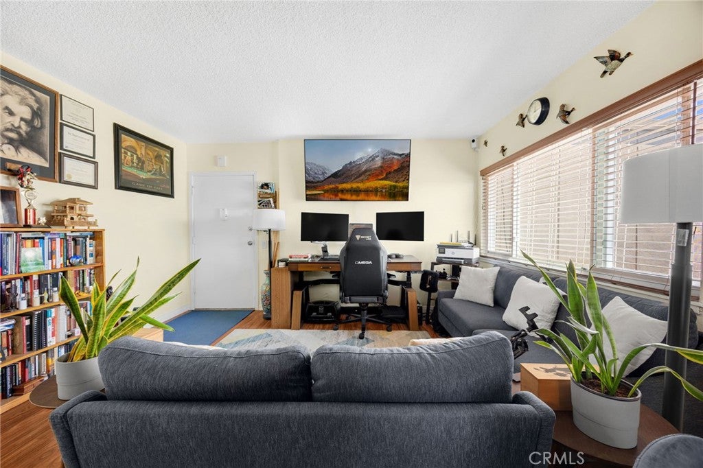 7135 Coldwater Canyon 14