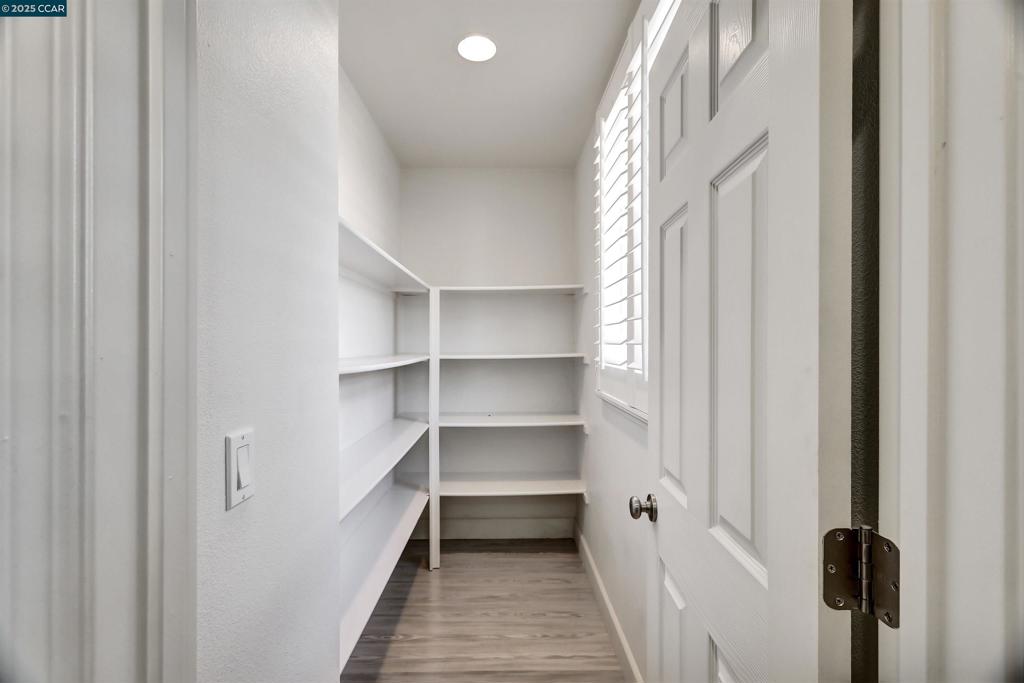 HAYWARD - Residential