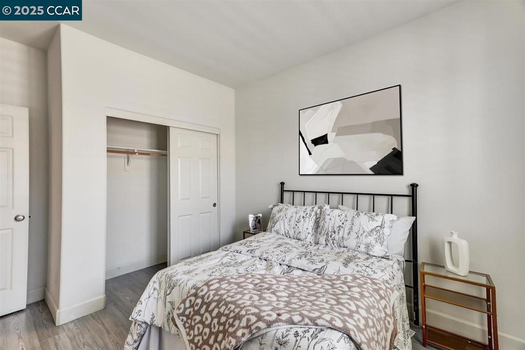 HAYWARD - Residential