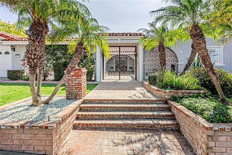 Photo of 8714 Lindante Dr, Whittier, CA 90603 (MLS # PW26052395)