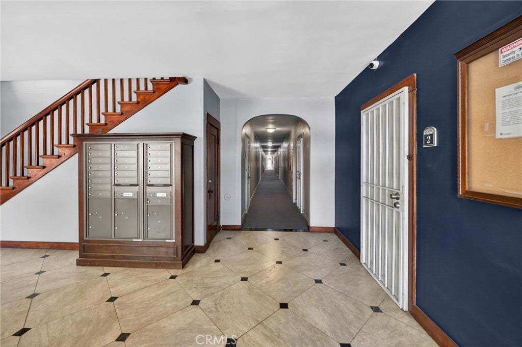635 Elm Avenue 5
