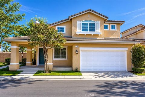 Photo of 292 Edgemire Lane, Simi Valley, CA 93065 (MLS # SR26091571)