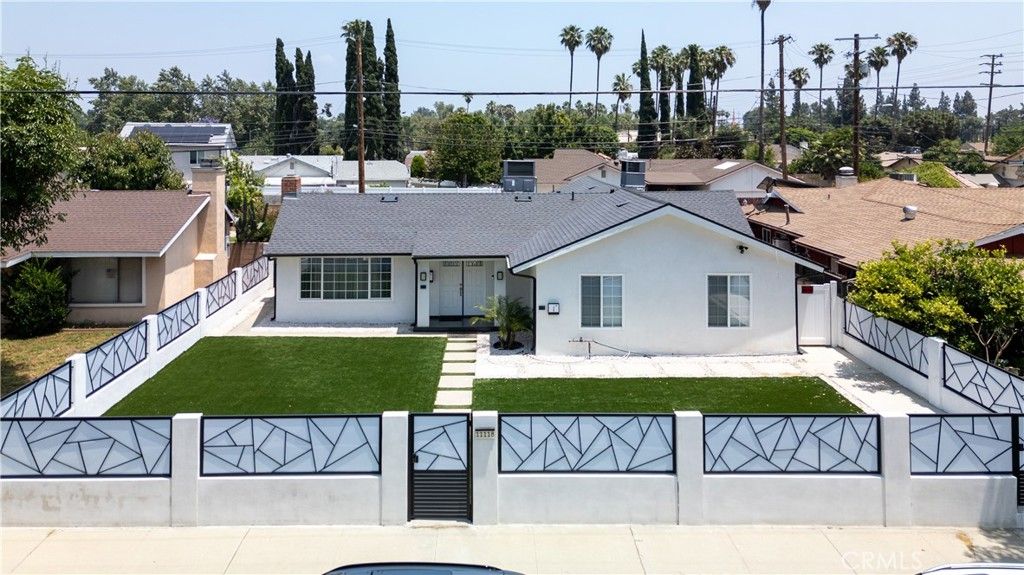 Photo of 11118 11120 Haskell Avenue, Granada Hills, CA 91344 (MLS # GD25235953)