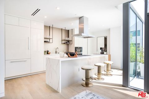 Photo of 8600 Wilshire Boulevard #GF15, Beverly Hills, CA 90211 (MLS # 25614937)