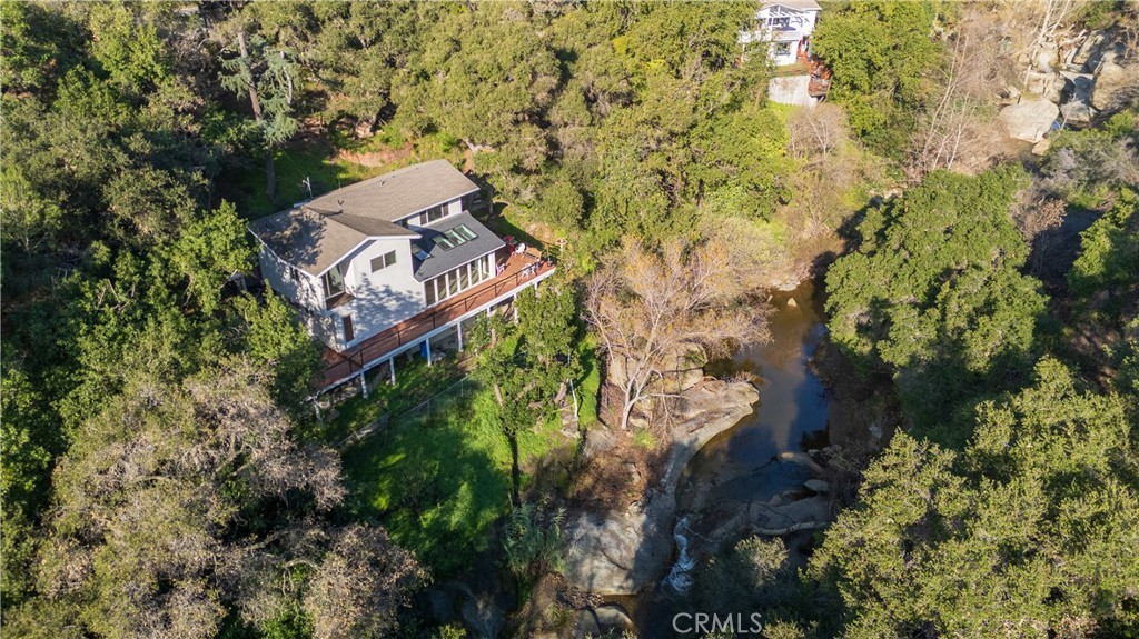 330 S Topanga Canyon Blvd.
