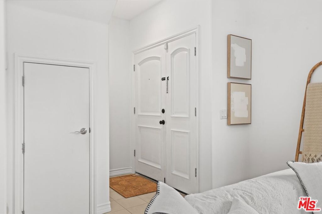 Photo of 1237 24th Street #B, Santa Monica, CA 90404 (MLS # 26649185)