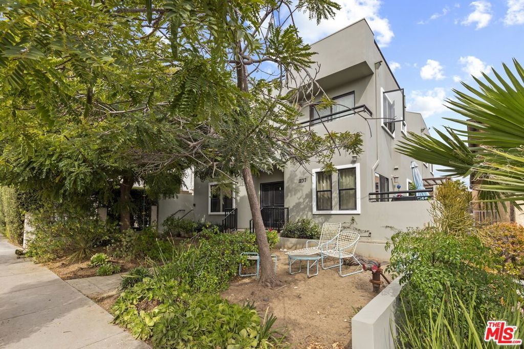 Photo of 1237 24th Street #B, Santa Monica, CA 90404 (MLS # 26649185)