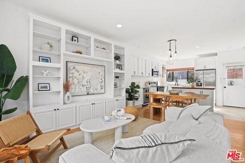 Photo of 1237 24th Street #B, Santa Monica, CA 90404 (MLS # 26649185)