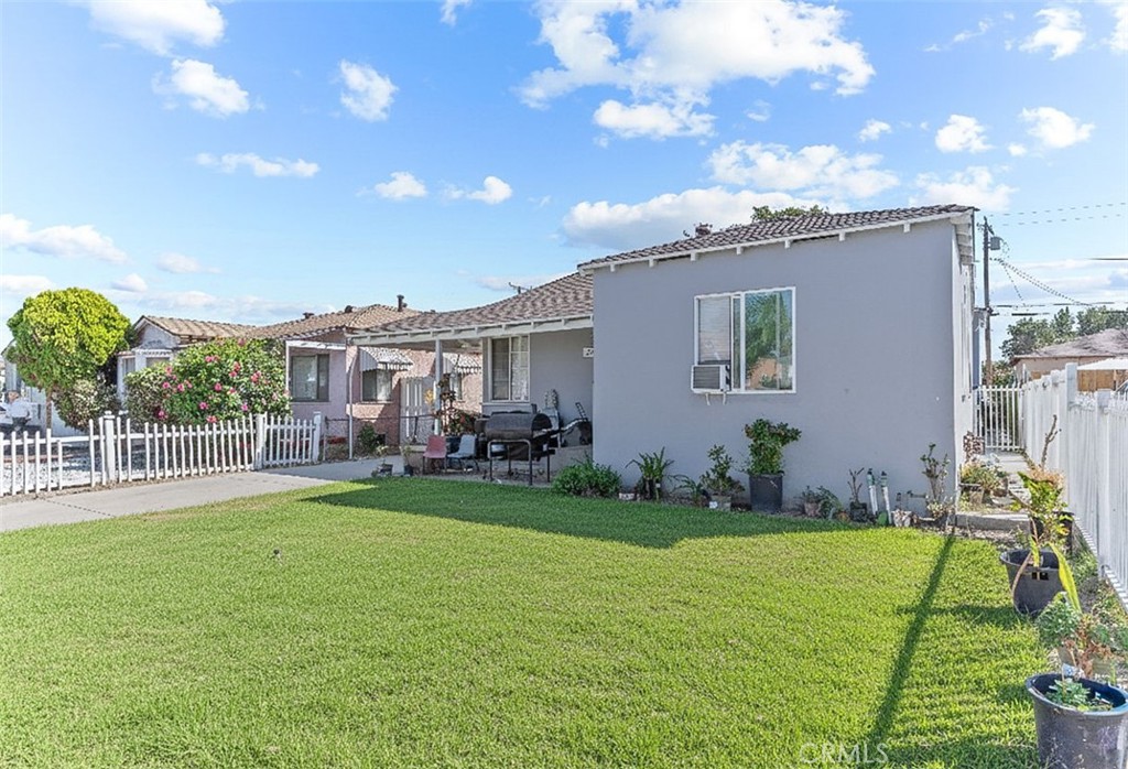 3738 E 53rd
