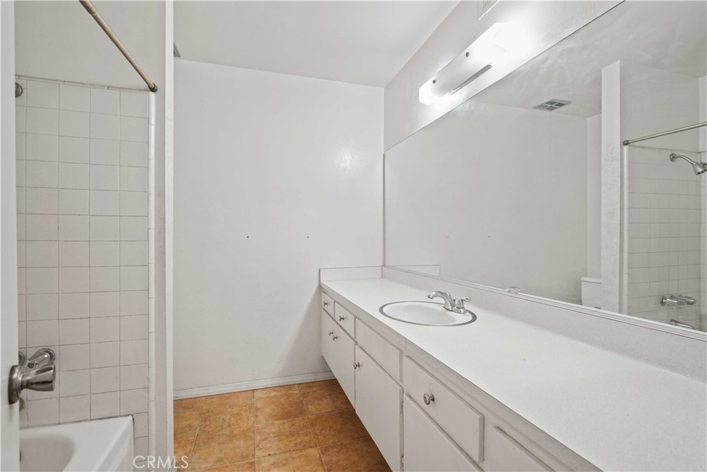 Del Prado (DLPR) - Residential