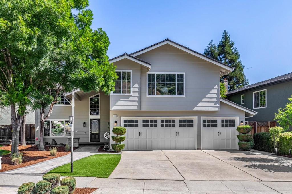 665 Colleen Drive
