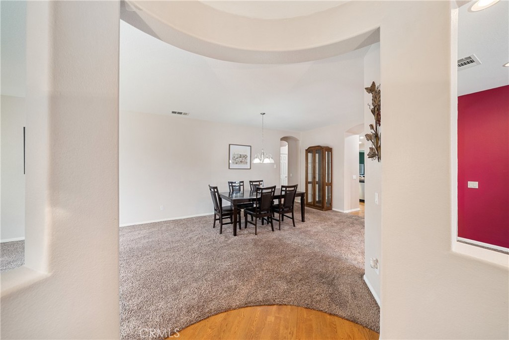 28713 Raintree