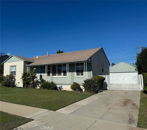 Photo of 151 121 St Place, Los Angeles, CA 90061 (MLS # PW25268382)