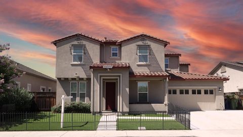 Photo of 967 967 Dainty Ave Ave, Brentwood, CA 94513 (MLS # 41124037)