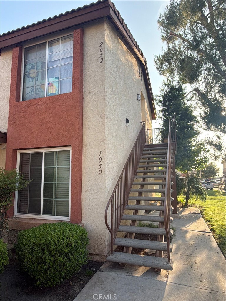 1365 CRAFTON Avenue 2052