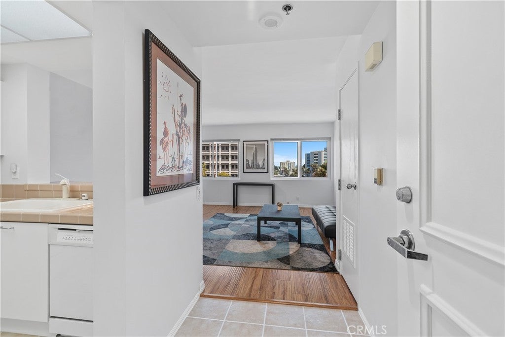 525 E Seaside 710