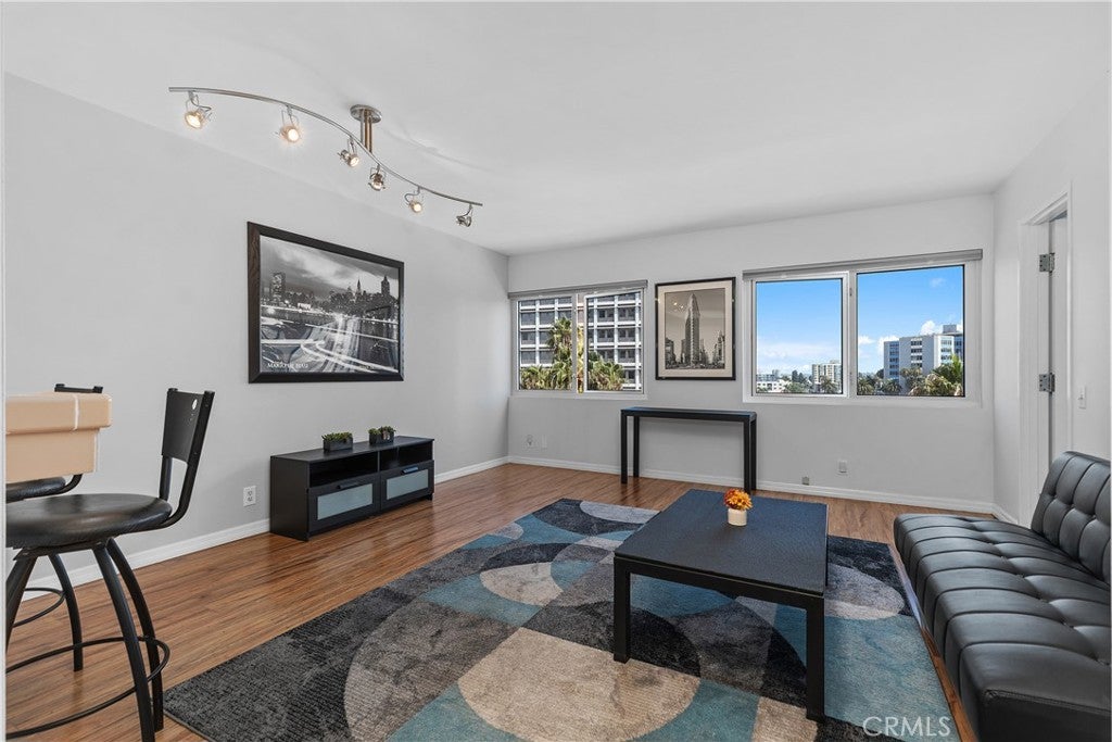 525 E Seaside 710