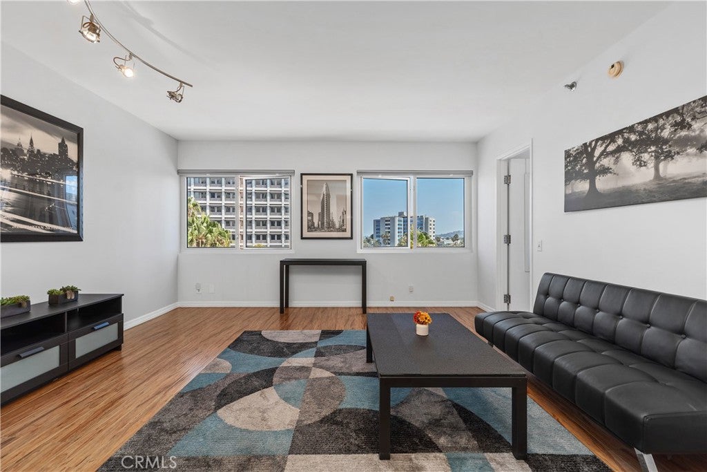 525 E Seaside 710