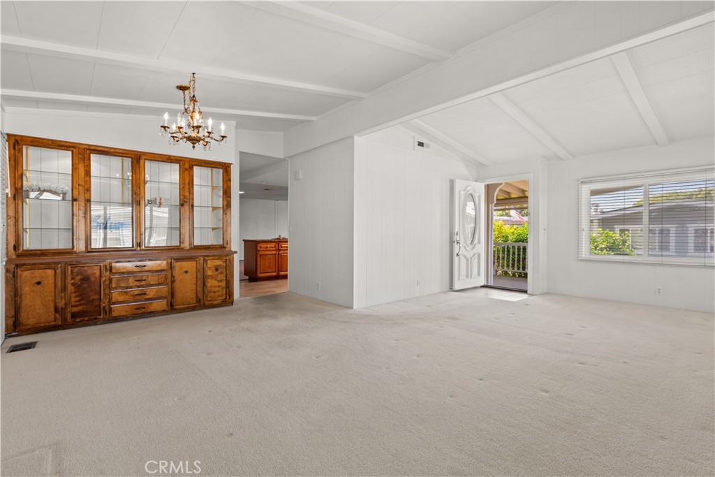 5200 Irvine Blvd. Spc 194