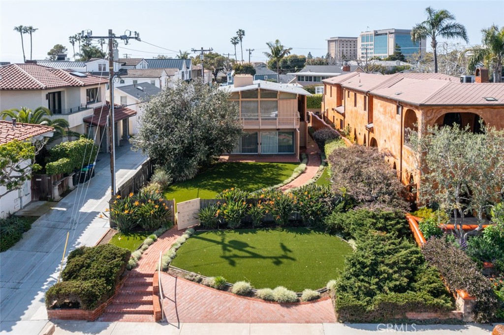 2918 Cliff Drive