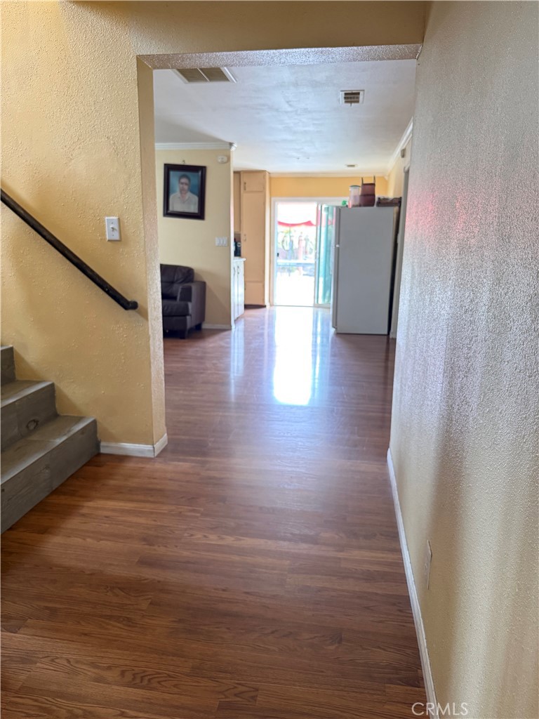 1855 N 7th Place