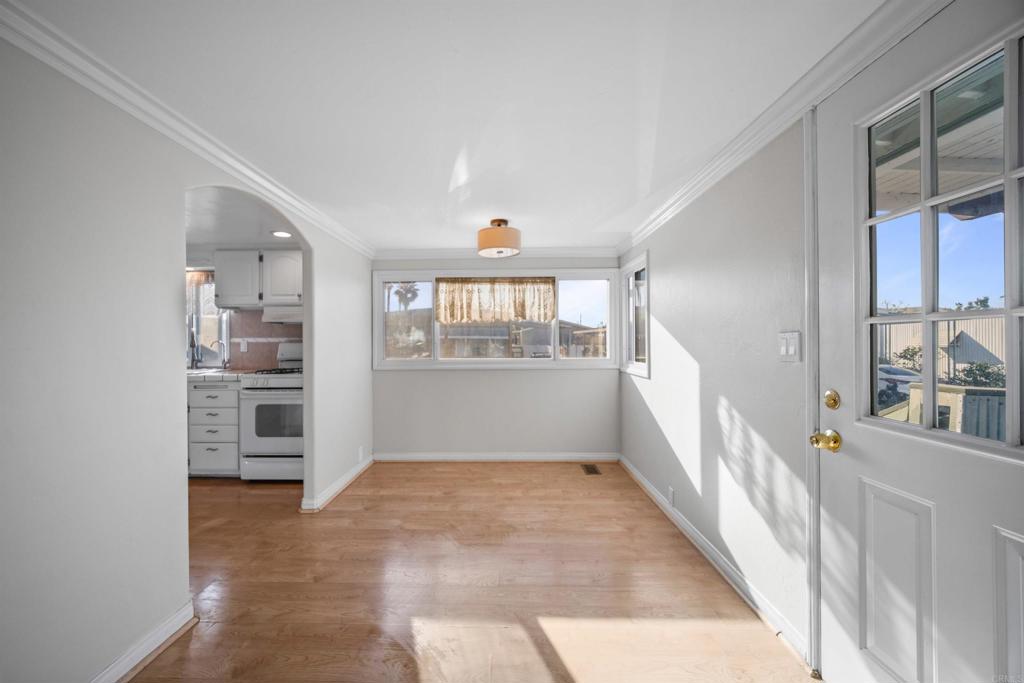 6460 Convoy Court 237