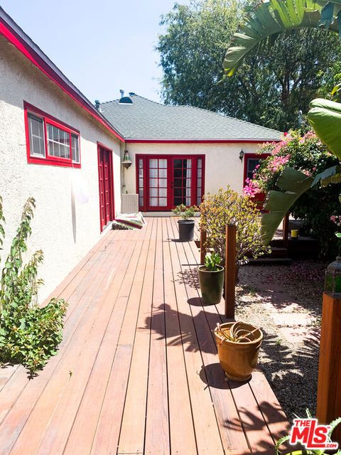Photo of 1975 S Crescent Heights Boulevard, Los Angeles, CA 90034 (MLS # 25544371) Photo of 1975 S Crescent Heights Boulevard, Los Angeles, CA 90034 (MLS # 25544371)